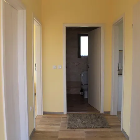 בית הארחה Malavi Krasen! Comfort&clean! *