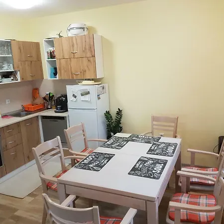 בית הארחה Malavi Krasen! Comfort&clean!